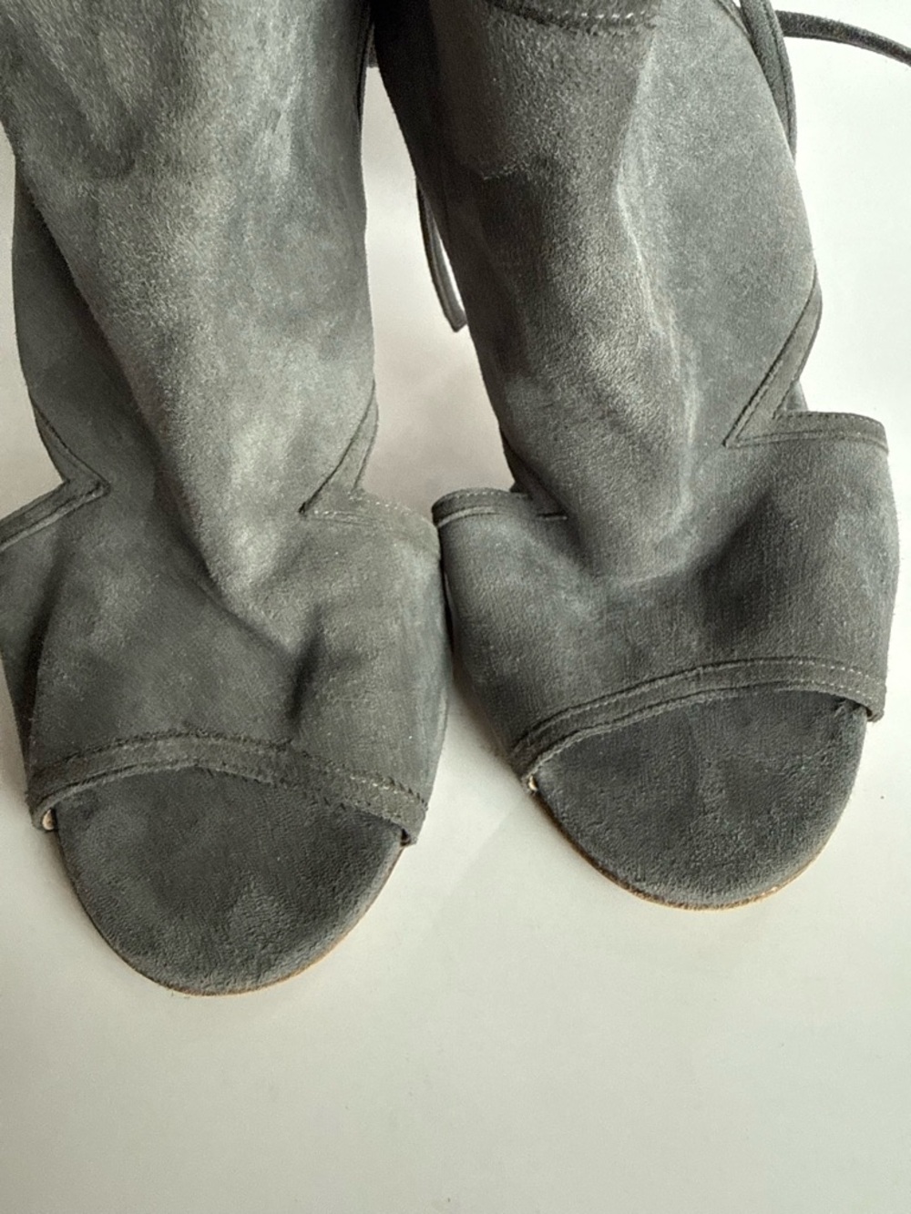 Hugo Boss Women’s Grey Suede Peep-Toe Lace-Back Heels in size EUR 38 /24 cm - Picture 4 of 8